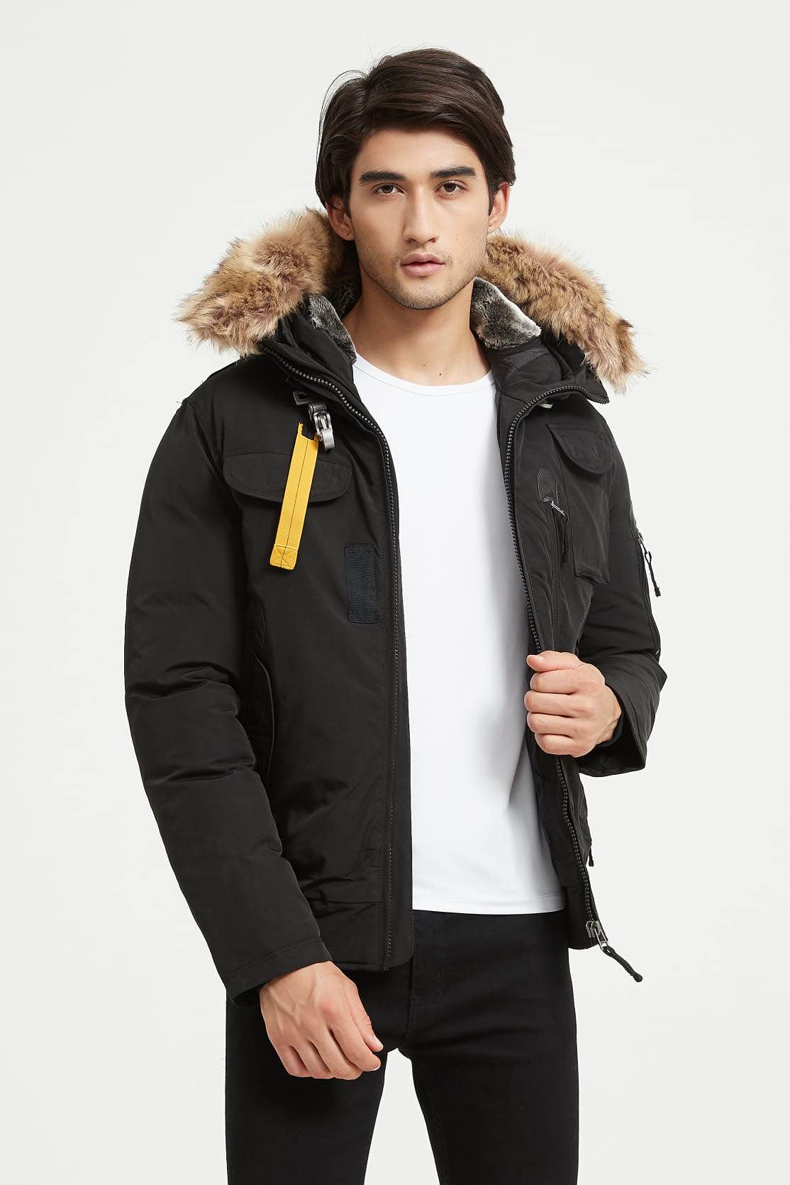 Parka d'hiver courte avec capuche en fourrure